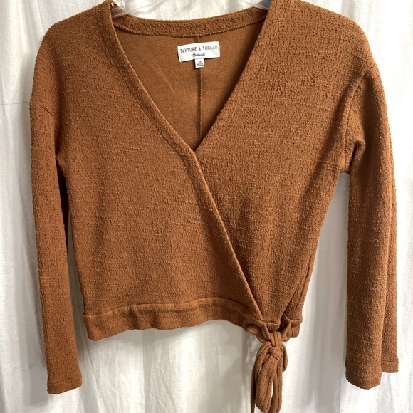 Madewell texture and thread crop wrap top XS - Picture 2 of 5